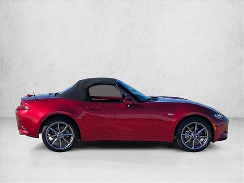 2022 Mazda MX-5 Miata Grand Touring