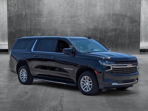 2023 Chevrolet Suburban LT
