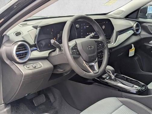 Mosaic Black Metallic 2026 Chevrolet Trax LT