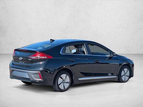 2021 Hyundai IONIQ Hybrid SE