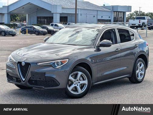 2019 Alfa Romeo Stelvio Base