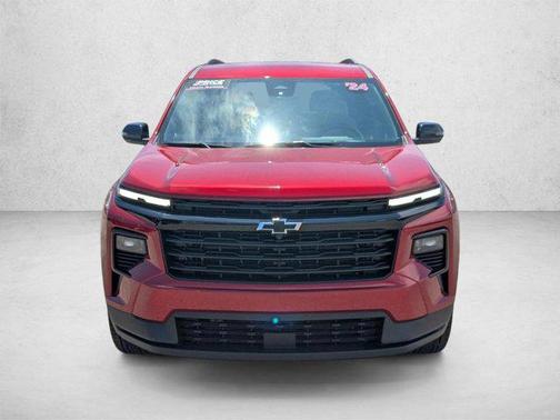 Radiant Red Tintcoat 2024 Chevrolet Traverse LT