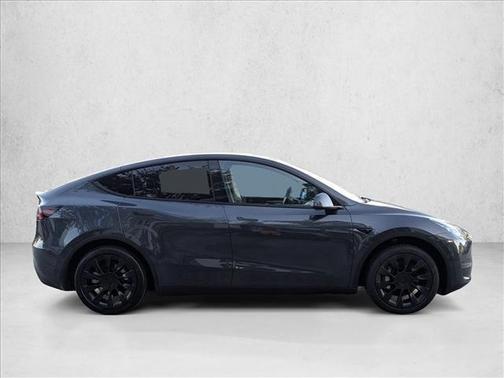 2025 Tesla Model Y Long Range Dual Motor Rear-Wheel Drive
