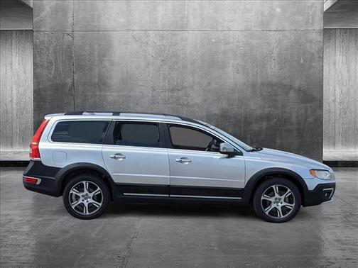 2014 Volvo XC70 T6