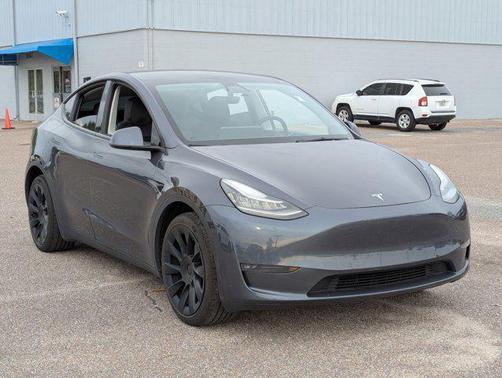 2021 Tesla Model Y Long Range Dual Motor All-Wheel Drive