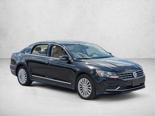 Black Uni 2016 Volkswagen Passat 1.8T SE