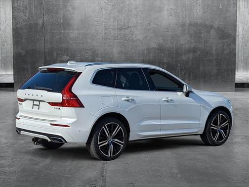 2019 Volvo XC60 T6 R-Design