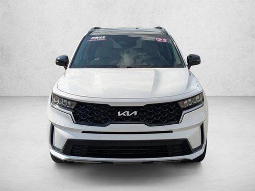 Glacial White Pearl 2023 Kia Sorento S