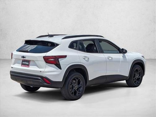 Summit White 2026 Chevrolet Trax LT