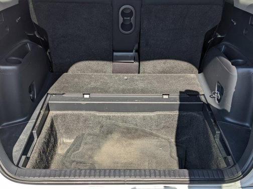 Photo 5 of 19 of 2007 Toyota RAV4 Sport