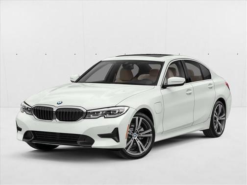 Alpine White 2022 BMW 330e 330e