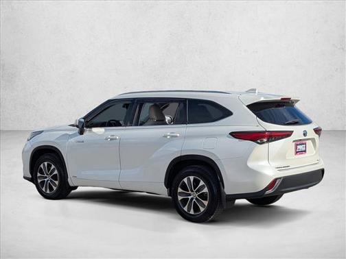 2020 Toyota Highlander Hybrid XLE