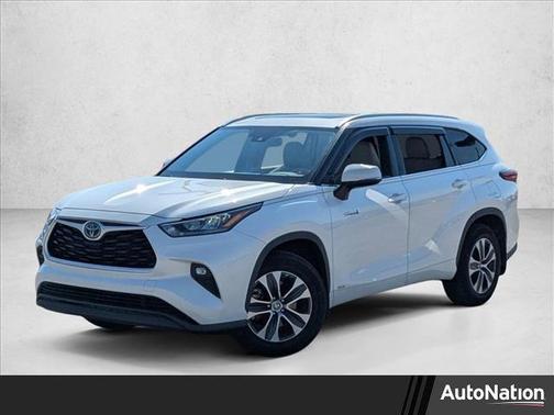 2020 Toyota Highlander Hybrid XLE