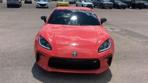 Track bRed 2025 Toyota GR86 Premium