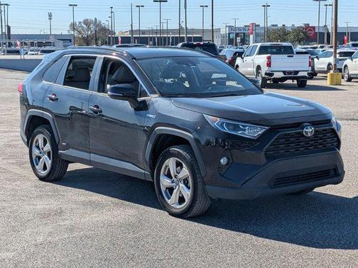 2021 Toyota RAV4 Hybrid XLE Premium