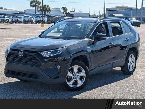 2021 Toyota RAV4 Hybrid XLE Premium