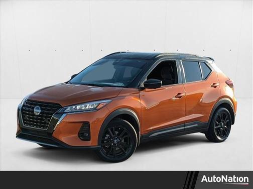 2022 Nissan Kicks SR