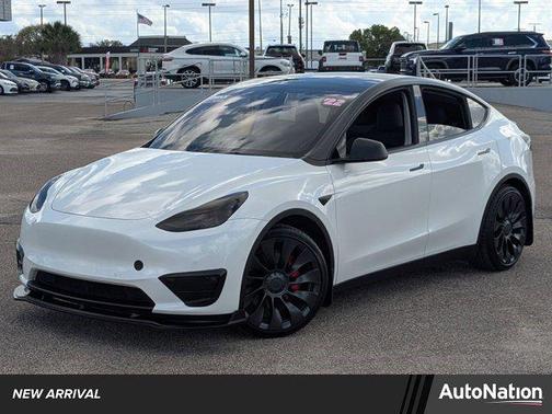 2022 Tesla Model Y Performance Dual Motor All-Wheel Drive
