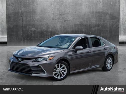 2022 Toyota Camry LE
