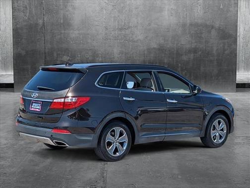 2016 Hyundai SANTA FE SE