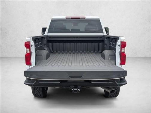 Summit White 2026 Chevrolet Silverado 2500 Custom