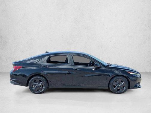 Phantom Black 2021 Hyundai ELANTRA SEL