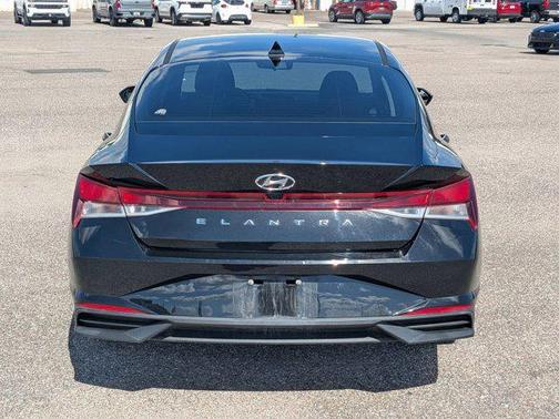 Phantom Black 2021 Hyundai ELANTRA SEL