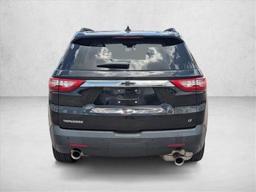 Mosaic Black Metallic 2021 Chevrolet Traverse LT Leather