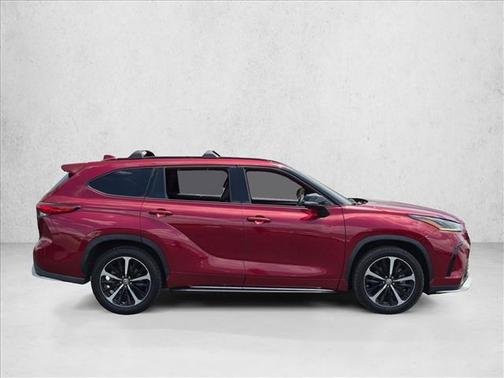 Ruby Flare Pearl 2022 Toyota Highlander XSE
