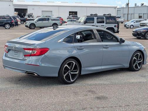 Silver/Gray 2022 Honda Accord Sport SE 1.5T