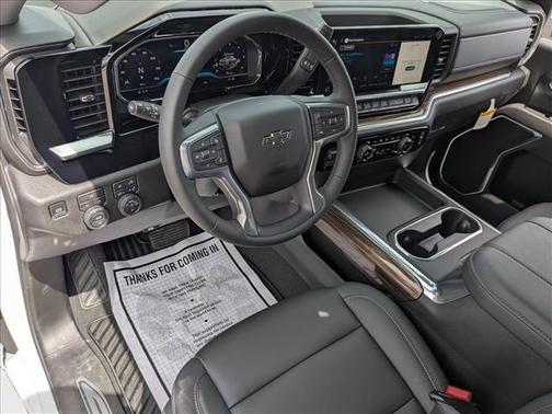 2025 Chevrolet Silverado 3500 LT