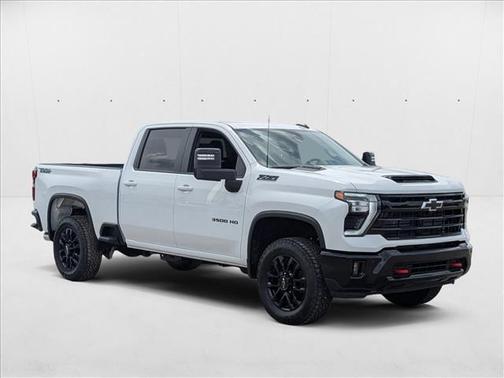 2025 Chevrolet Silverado 3500 LT