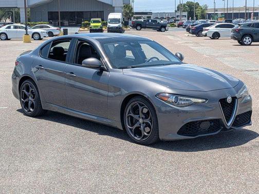 Vesuvio Gray Metallic 2019 Alfa Romeo Giulia Ti Sport