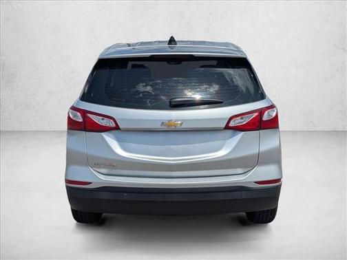 Silver Ice Metallic 2021 Chevrolet Equinox LS