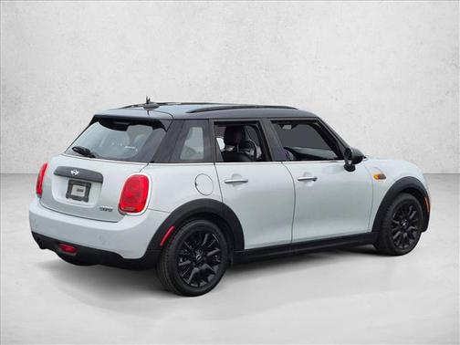 2016 MINI Hardtop Cooper