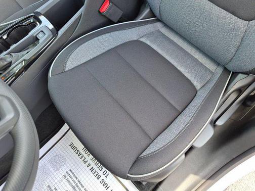 Summit White 2026 Chevrolet Trailblazer LT