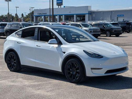 2021 Tesla Model Y Standard Range Rear-Wheel Drive
