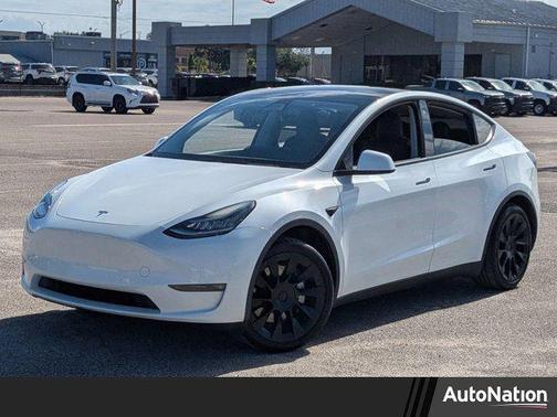 2021 Tesla Model Y Standard Range Rear-Wheel Drive