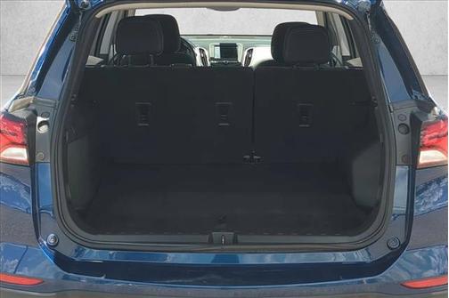Blue Glow Metallic 2022 Chevrolet Equinox LS