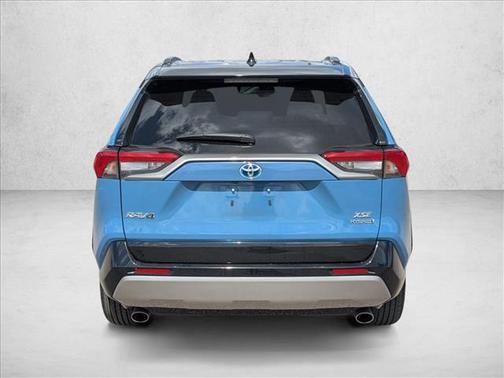 2023 Toyota RAV4 Hybrid SE