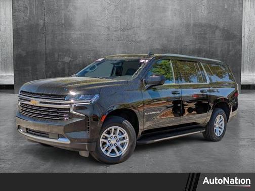 2023 Chevrolet Suburban LT
