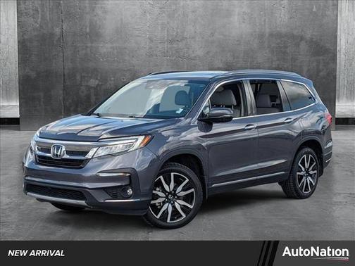 2022 Honda Pilot Touring 8-Passenger