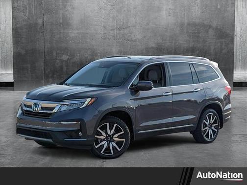 2022 Honda Pilot Touring 8-Passenger