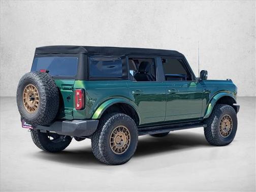 Eruption Green Metallic 2024 Ford Bronco Outer Banks
