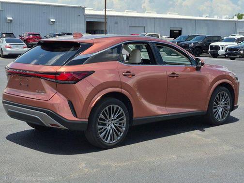 Copper Crest 2023 Lexus RX 350h Luxury