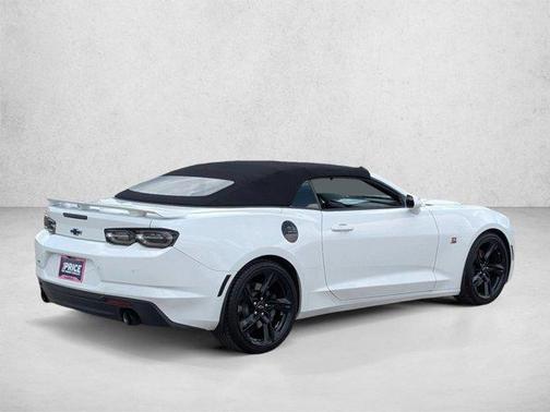 Summit White 2020 Chevrolet Camaro 2SS