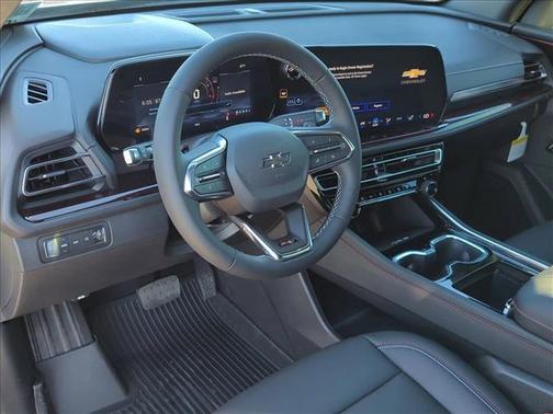 Sterling Gray Metallic 2026 Chevrolet Traverse AWD Z71