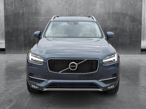 2019 Volvo XC90 T5 Momentum