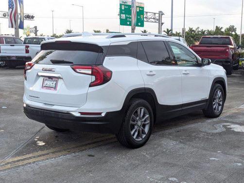 2023 GMC Terrain SLT