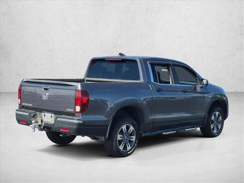 Crystal Black Pearl 2017 Honda Ridgeline RTL